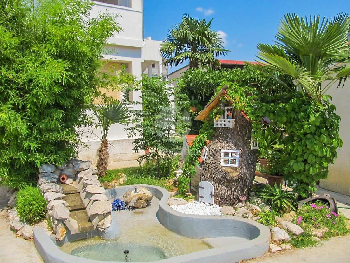 Apartment Jolanka Sukošan
